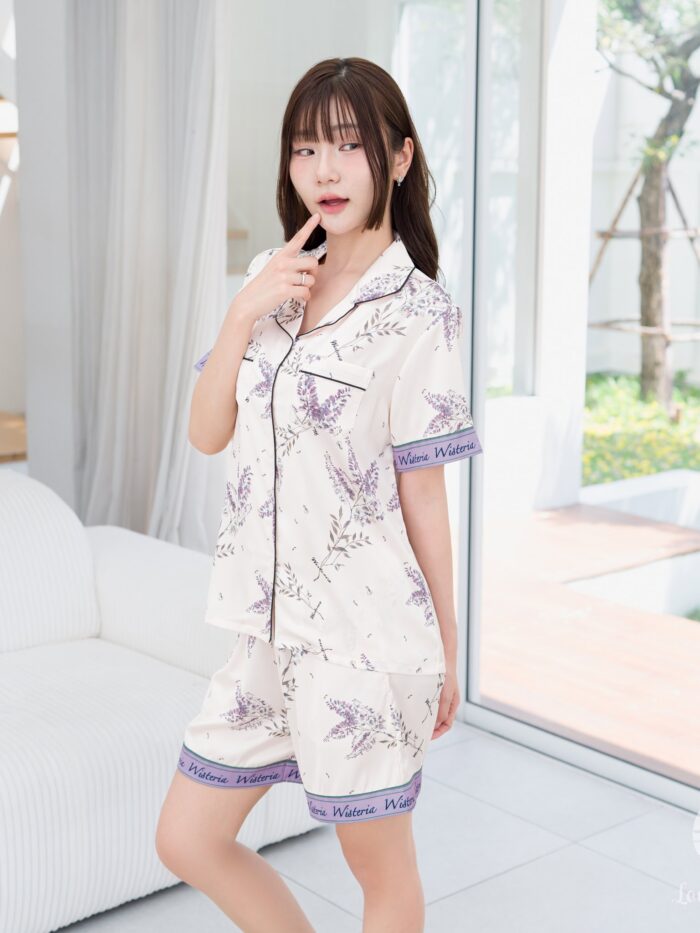 ชุดนอน Silk Satin แขนสั้น-ขาสั้น Wisteria A10 - Image 3