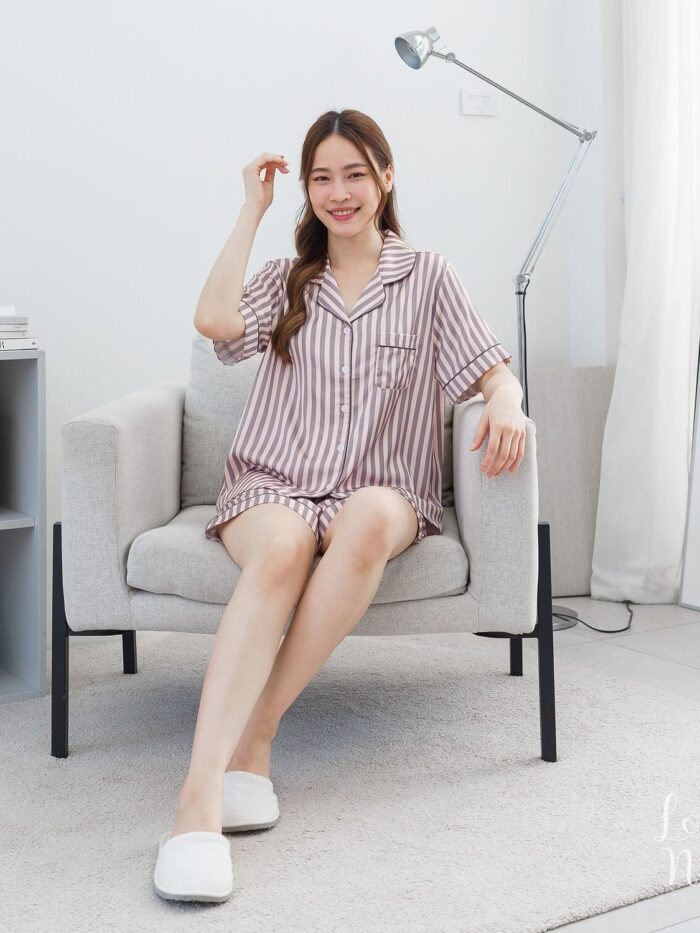ชุดนอนผู้หญิง Silk Satin แขนสั้น-ขาสั้น So Sweet A77 - Image 4