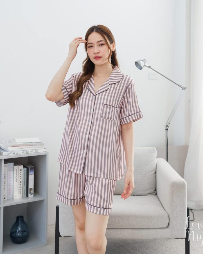 ชุดนอนผู้หญิง Silk Satin แขนสั้น-ขาสั้น So Sweet A77