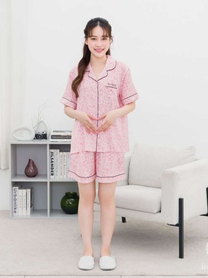 ชุดนอน LovelyNight แขนสั้น-ขาสั้น Pink Leopard A63 - Image 2