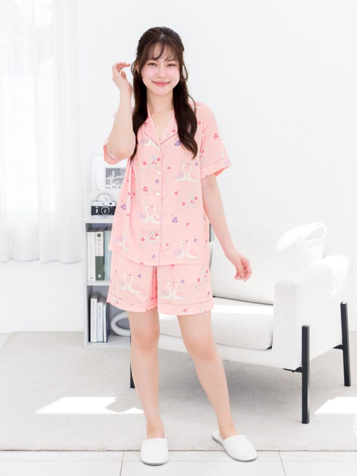ชุดนอน LovelyNight แขนสั้น-ขาสั้น Loving Swans A58 - Image 2