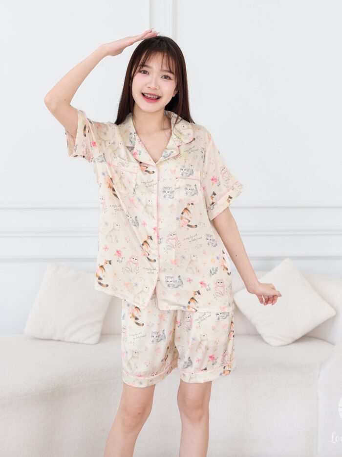 ชุดนอน LovelyNight แขนสั้น-ขาสั้น Floral Cats A19 - Image 2