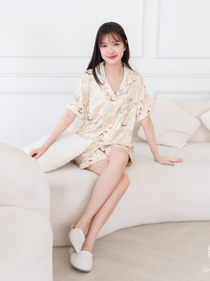 ชุดนอน LovelyNight แขนสั้น-ขาสั้น Floral Cats A19 - Image 6
