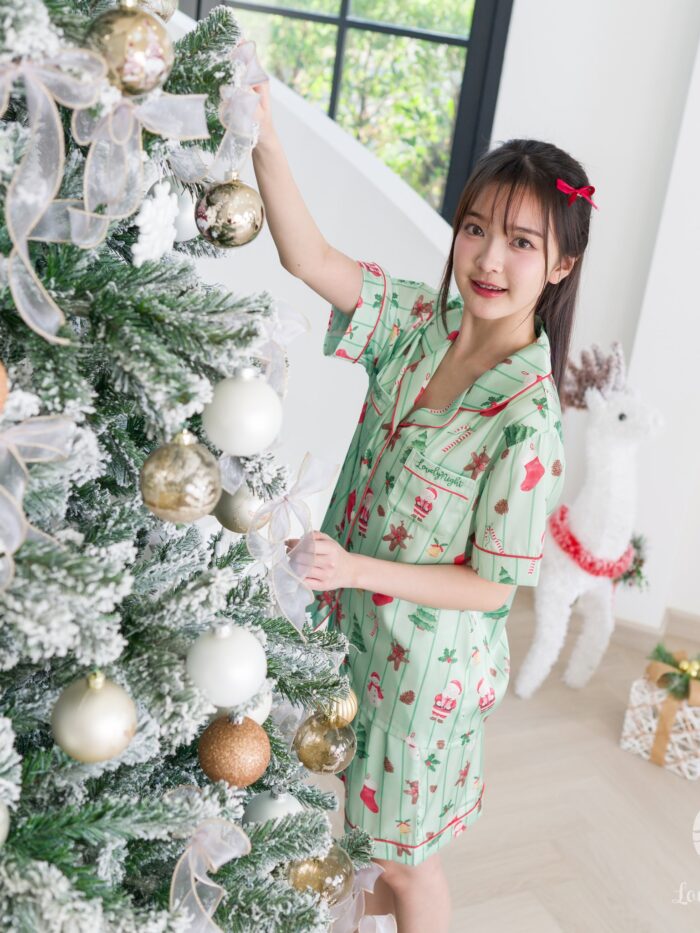 ชุดนอน LovelyNight แขนสั้น-ขาสั้น Xmas Green A90 - Image 2