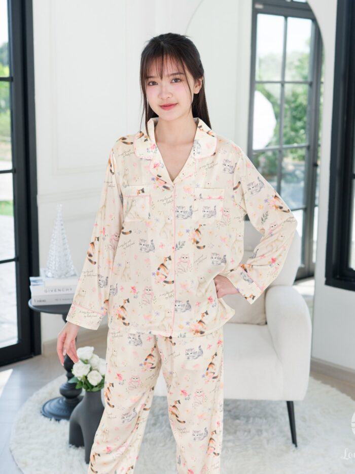 ชุดนอน LovelyNight แขนยาว-ขายาว Floral Cats B19 - Image 2