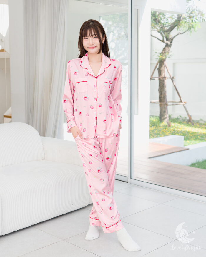 ชุดนอน LovelyNight แขนยาว-ขายาว Strawberry Milk B11