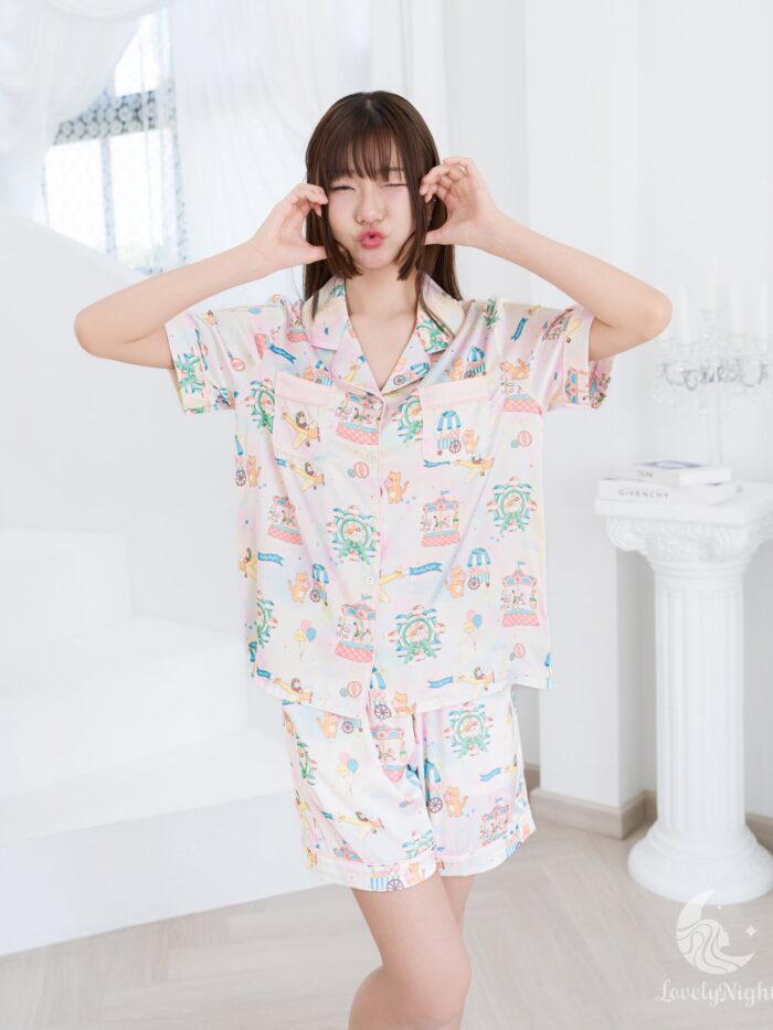 ชุดนอน LovelyNight แขนสั้น-ขาสั้น Candy Cat Land A14 - Image 2